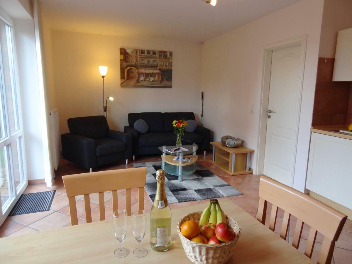 Ferienwohnungen Hass - Haus 1 Fehmarn Esterno foto