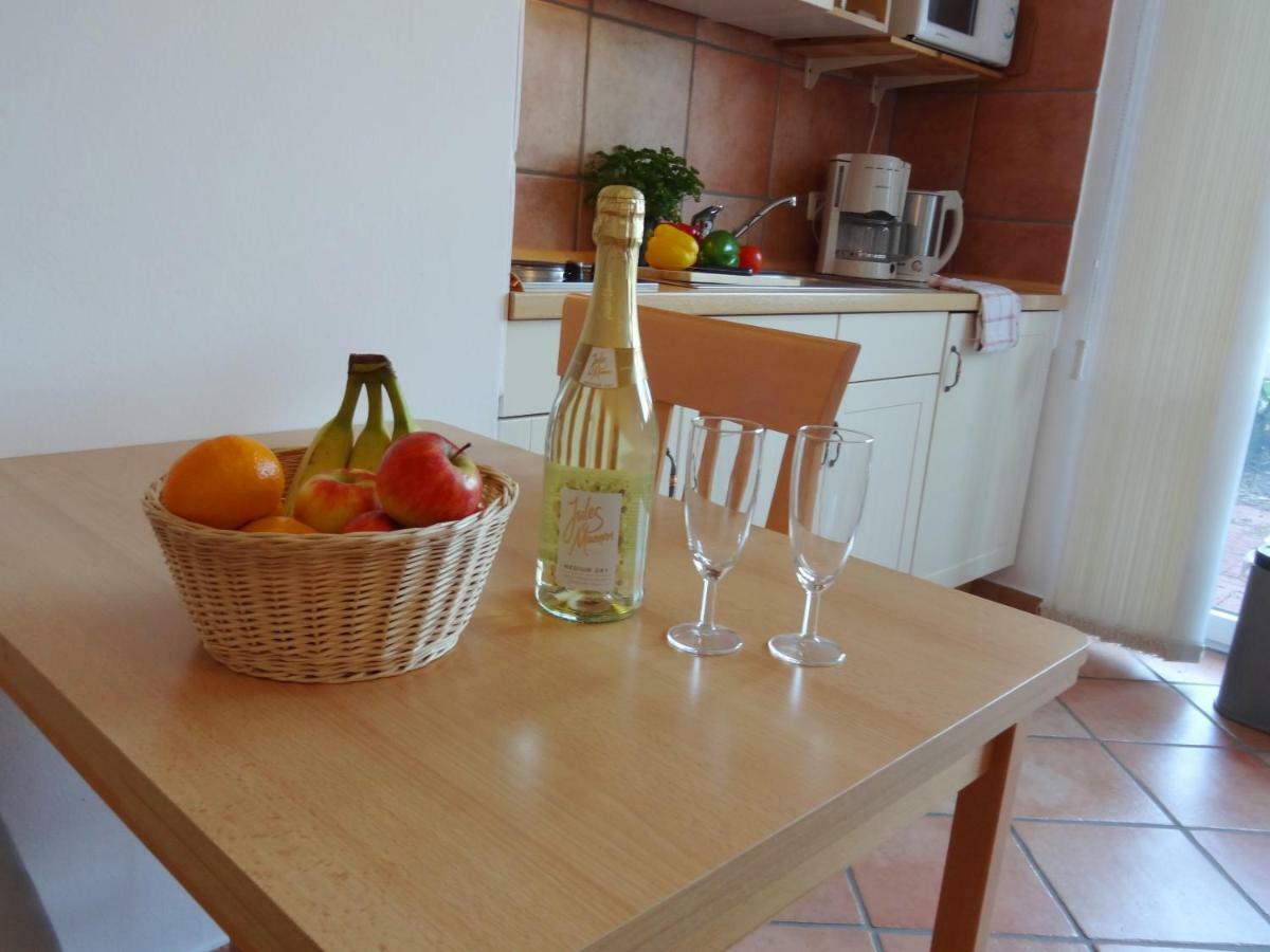 Ferienwohnungen Hass - Haus 1 Fehmarn Esterno foto